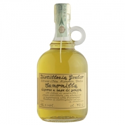 Liquore a base di Grappa Camomilla